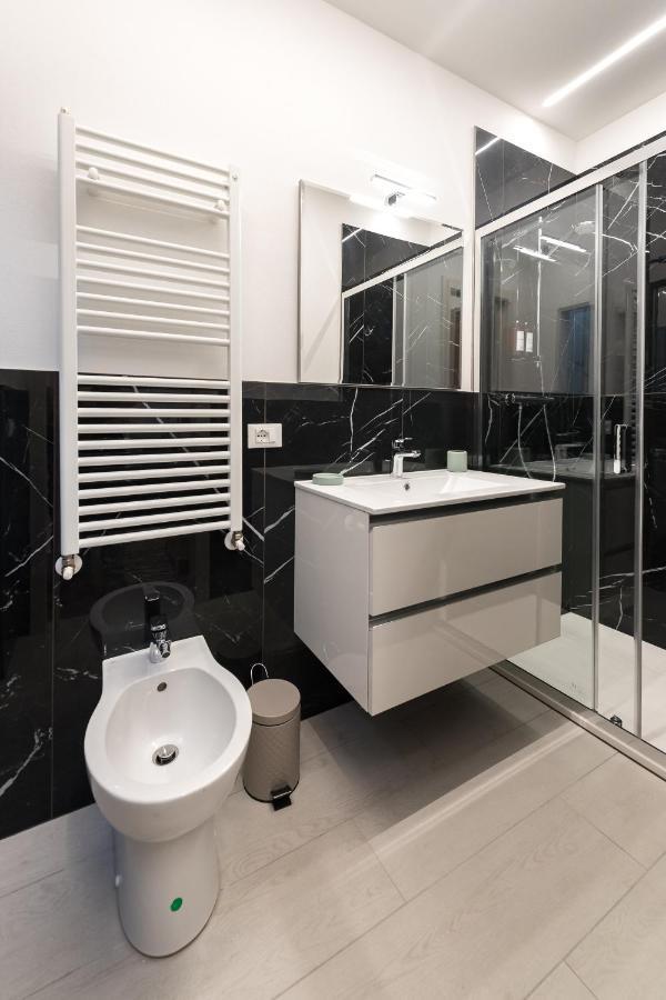 Appartamento Obsidian -Centro- Wifi + Free Parking Ravenna Esterno foto